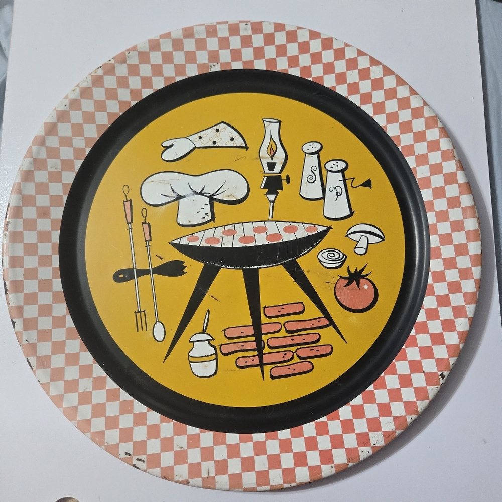 1950s BBQ Retro Yellow and Black Wall Plate Decor, Checkered
